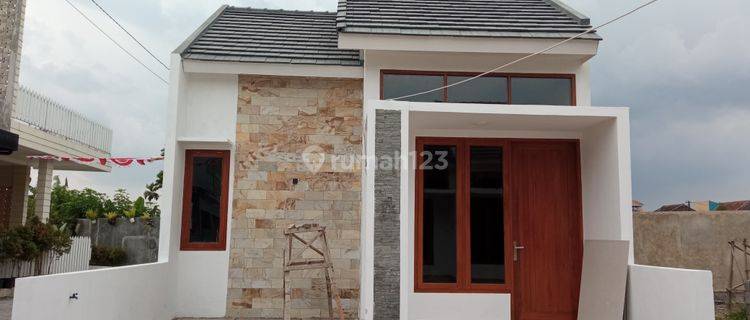 Rumah 1 Lantai Colomadu 300 Jt an Dekat Rs Auri 1