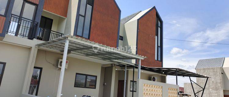 Dijual Rumah 2 Lantai Scandinavian di Colomadu Dekat Ihs 1