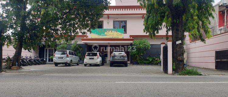 KANTOR CAFE SALON SPA GUESTHOUSE dan Ruang Usaha di Jl Raya Hankam 1000 m SHM Bagus 1