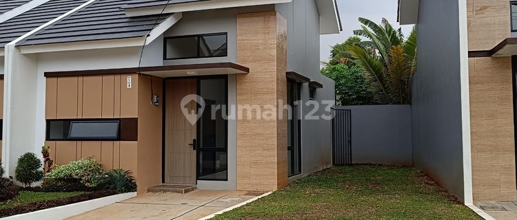 Rumah Hoek Badan Siap Huni Hadap Timur 1