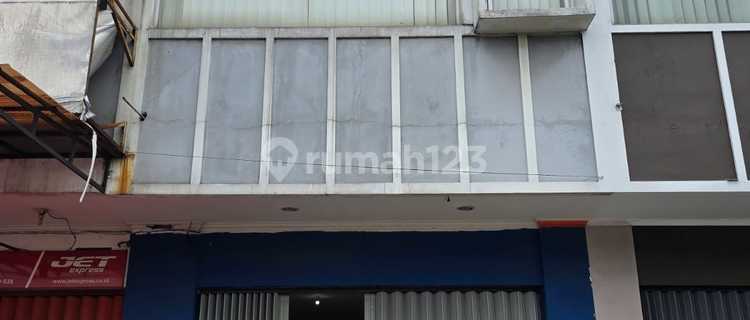 Two-Story Shop House on the Side of Wonocatur Main Road, Yogyakarta 1