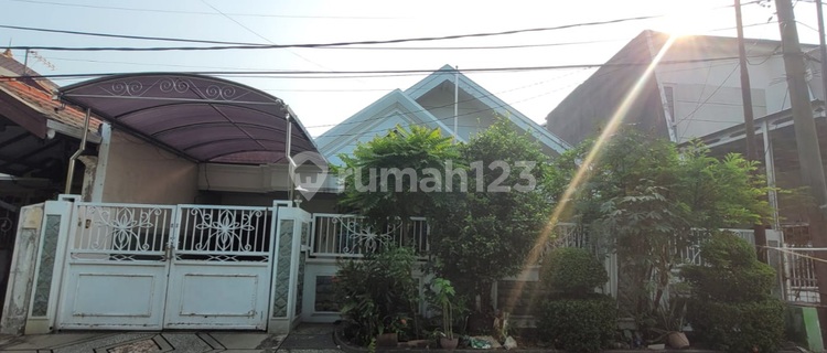 Rumah 1 Lantai terawat di perumahan Nirwana Eksekutif 1