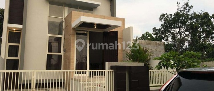 Rumah Minimalis di Perumahan Austin Ville Malang Gmk00142 1
