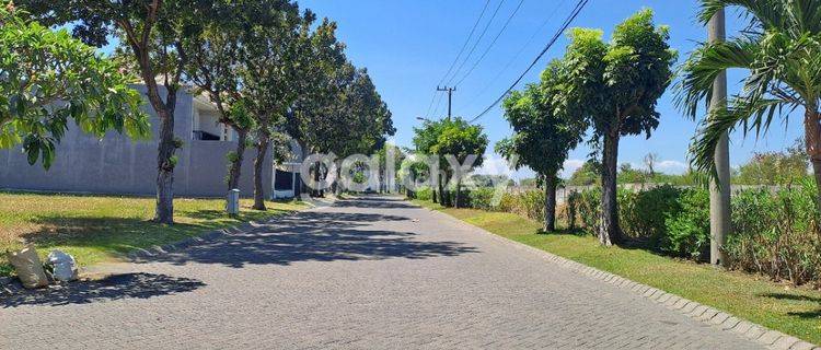 Rumah Pakuwon City. Diluar Cluster. Jalan Utama 1