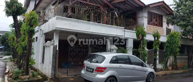 Rumah Hoek Komplek Ptb Duren Sawit, 600 Meter Ke Jalan Buaran Raya 1