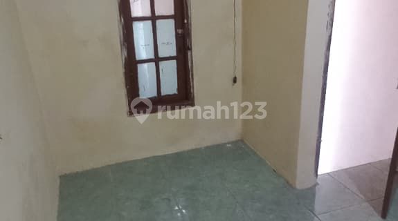 Kos Kosan 1 Room Left, 500 Meters to Wtc Mangga Dua 1