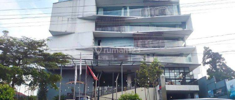 Turun 18M Hotel Bintang 4 Di 0 Jalan Raya Batu  1