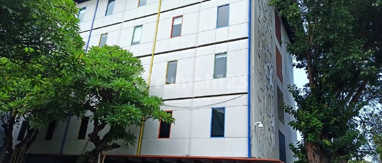 Hotel at Singaraja Square, Surapati Bali Strategic Near the Beach 1