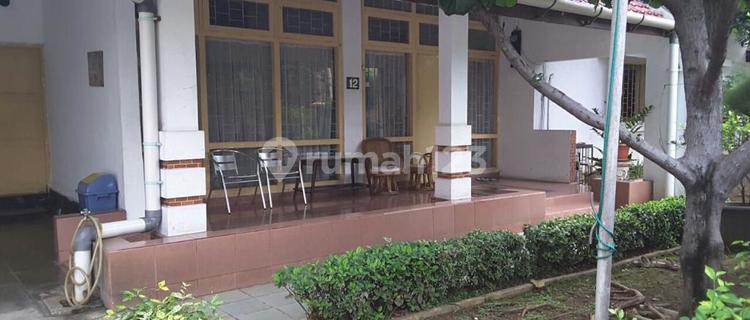 Strategic Livable House in Bajubang, Rawamangun 1