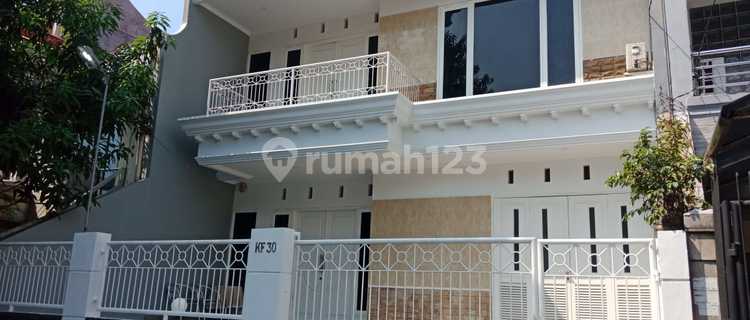 Rumah Cakep Siap Huni 2 Lantai di Kelapa Gading Permai, Jakarta Utara 1