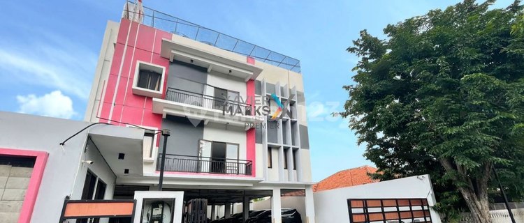 Guest House / Premium Kost with Hotel-Equivalent Interior in Rungkut Surabaya 1