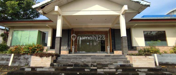 Ri. Bangunan Komersil Cocok Untuk Kantor Di Ringroad Utara 1