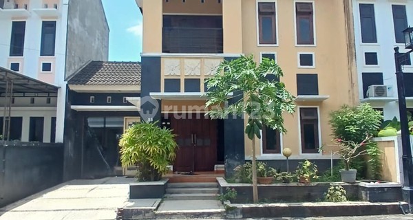 2-Story House in Perum Pondok Permai, Exclusive & Strategic Residence in Sendangadi, Mlati, Sleman 1
