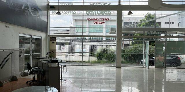 Dijual Gedung Di Jalan Jatinegara Barat Ex Showeroom Mobil 1