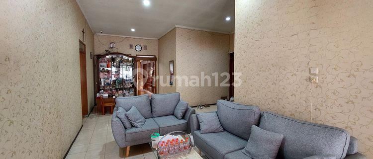 2-Story Semi-Furnished Well-Maintained House in Taman Kopo Indah 1