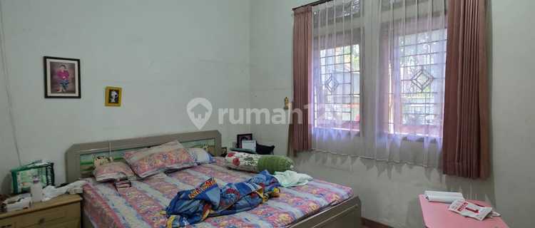 Rumah 2 Lantai Siap Huni Lokasi Strategis di Batununggal Permai 1