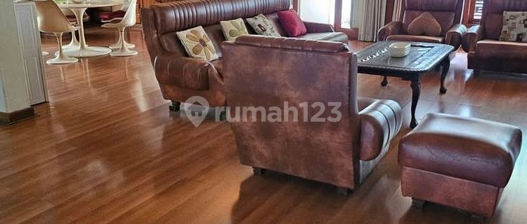 Rumah Siap Huni Strategis di Setra Sari Bandung 1