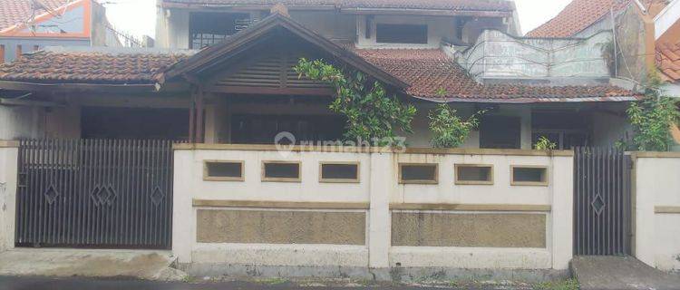 Rumah 2 Lantai di Mainroad Komplek di Cibolerang 1