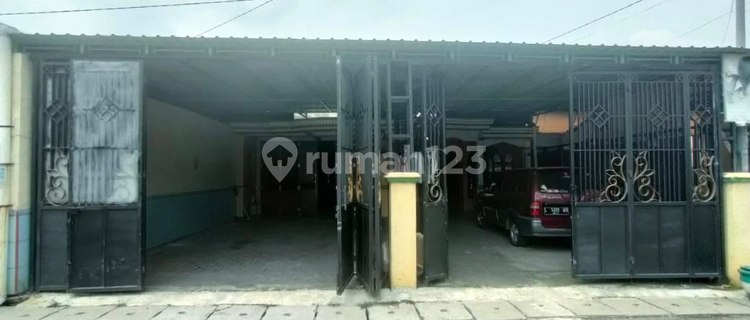 Kos House on Made Street, Citraland, West Surabaya, Popular Boarding Area, Behind Ciputra Hospital, Near Ciputra University 1