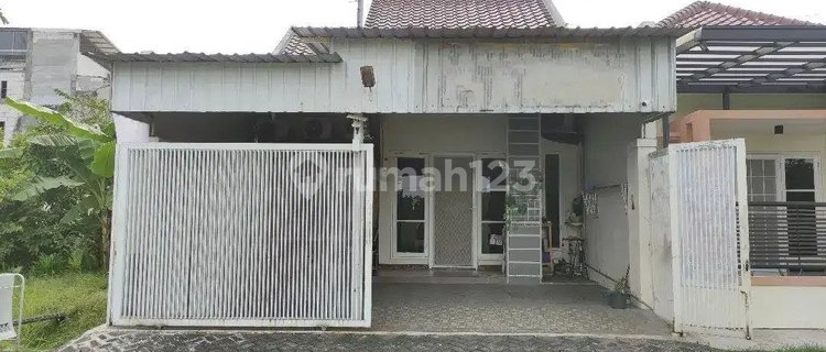 Nirwana Regency House, Strategically Close to Raya Merr 1