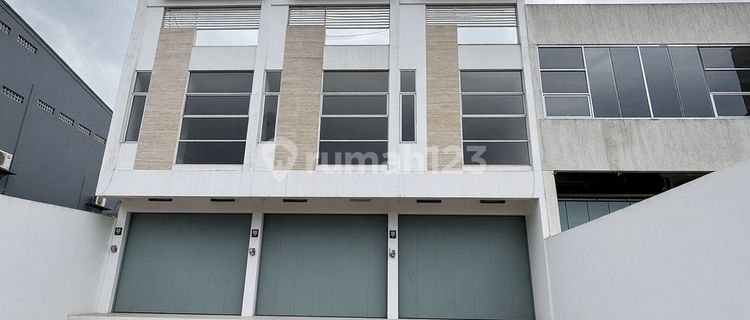 For Sale: Ready-to-Use Shop House on Holis Raya Main Road 1