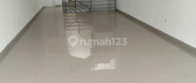 For Sale Ready-to-Use Shophouse Main Road Holis Raya 1