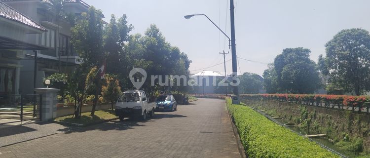 Land for Luxury Homes, Graha Estetika Near Undip 1