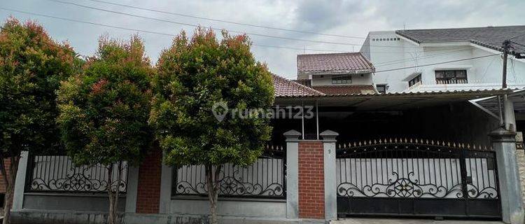 Dijual Rumah Furnish Bagus Siap Huni, Rapi , Nyaman Dan Asri di Kapling Ptb Duren Sawit Jakarta Timur 1