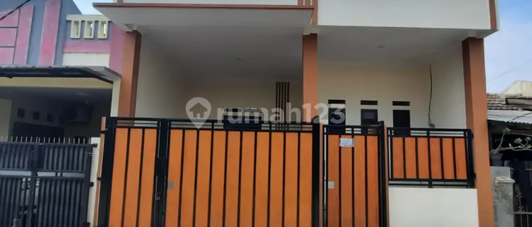 Quick Sale New Ready-to-Live-in House in Harapan Indah Bekasi 1