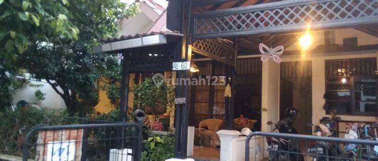 Rumah Murah di Kemang Pratama 1