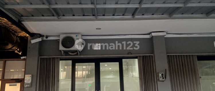 For sale quick 2-story shop house ready to use at Westfield Grandwisata shop house, Bekasi. 1