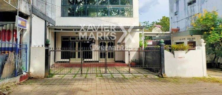 A207 Disewakan Rumah Usaha 2 Lantai Strategis di Poros Jl.galunggung, Klojen, Malang 1
