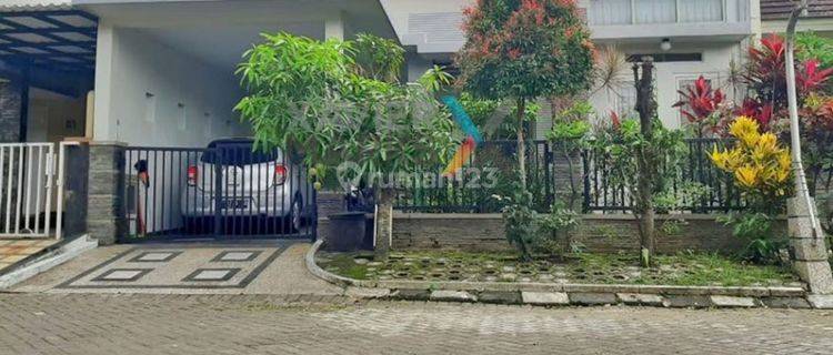 T039 Dijual Rumah Siap Huni dekat Universitas Brwijaya Malang 1