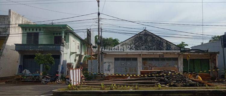 Dijual SEGERA Kavling Pinggir Jalan Siap Bangun di Jl. Letda Sucipto, Tuban, Jawa Timur 1