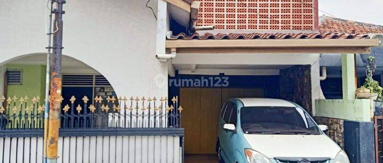 Dijual SEGERA Rumah Bagus Siap Huni di Jl Maskoki, Rawamangun, Jakarta Timur 1