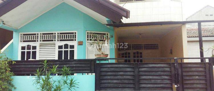 HOT SALE!!!! Rumah Dijual nyaman, aman dan siap huni Terletak Didaerah tangerang 1