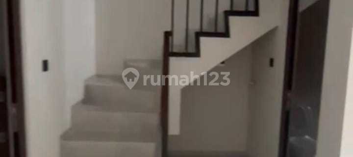 30 V Lk Disewakan Rumah Brand New di Summarecon Tangerang 1