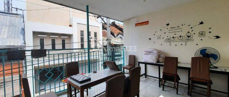 Rumah kos guest house tengah kota Semarang strategis ramai terisi penuh di pusat kota Pecinan dijual di Gang tengah Kranggan Semarang tengah 1