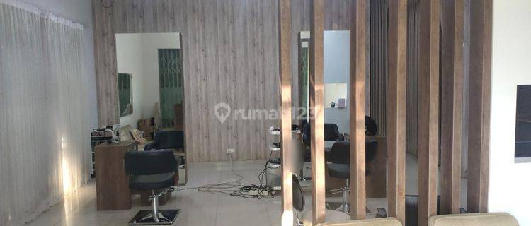 Rumah modern minimalis tengah kota Semarang strategis ramai bisa untuk usaha siap pakai dijual di Singosari pleburan Semarang tengah 1