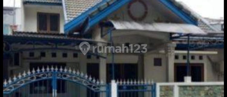 Rumah tengah kota siap pakai disewakan di graha padma semarang barat 1