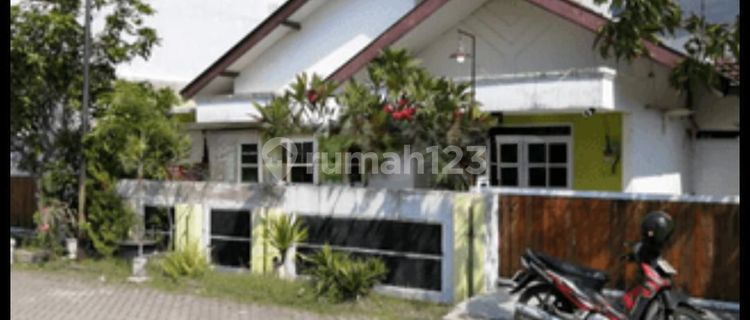 Ready-to-occupy city center house in West Semarang, Semarang. 1