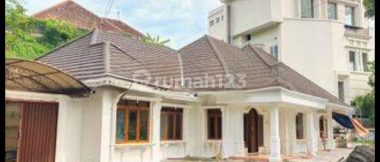 Rumah tengah kota Semarang atas daerah elit disewakan di S Parman Gajahmungkur Semarang selatan 1