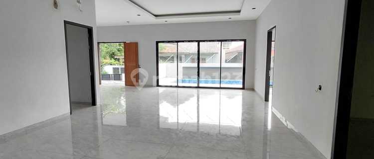 Rumah Besar Luas Minimalis Tengah Kota Semarang Ada Kolam Renang Siap Huni Dekat Tol Dekat Sekolah Internasional Dekat Akpol Disewakan di Stonen Gajahmungkur Semarang Atas 1