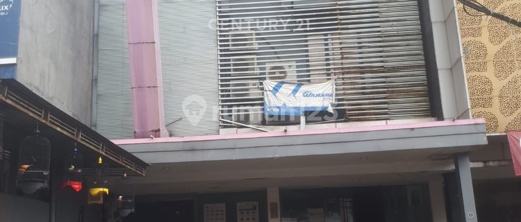 Ready-to-Use Shop House on Jalan Alternatif Cibubur 1