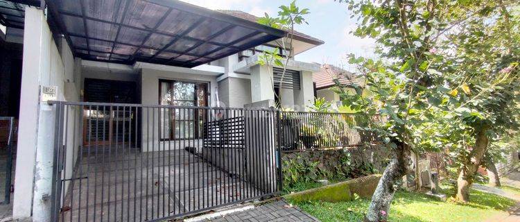 RUMAH FULL PERABOT RIVERSIDE MALANG AREA HARRIS HOTEL  1