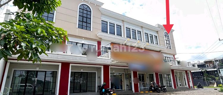 New Shophouse with Road Frontage on Tidar Main Road Malang, Strategically Located Near City Center, Business Hub, Culinary Center, Ma Chung Campus. 1