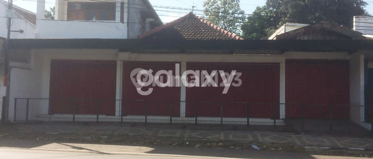 Strategic Commercial Building on Kepanjen Main Road, Malang 1