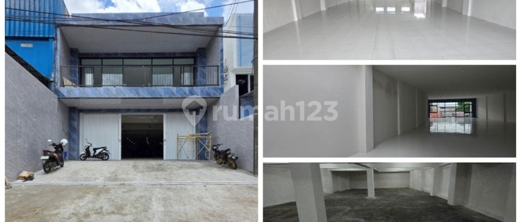 For Rent 3-Story Shop House Showroom on Jalan Raya Letjend S Parman, Malang 1