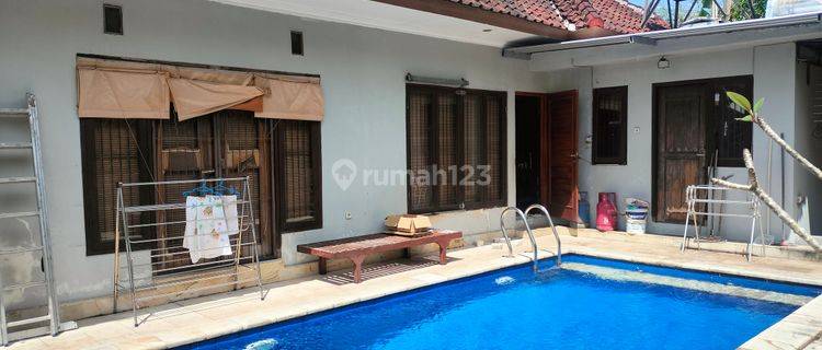 Rumah Rasa Vila di Nusa Dua, One Gated, Lokasi Aman 1