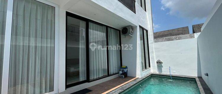 Vila Cantik Fully Furnished, Bangunan Baru di Nusa Dua, One Gated 1